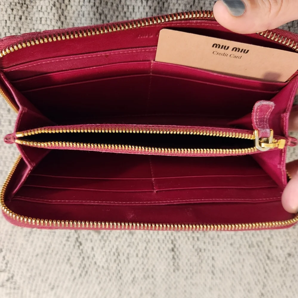 Miu Miu Croc Embossed St. Coco Lux Zip Wallet - Picture 7 of 14